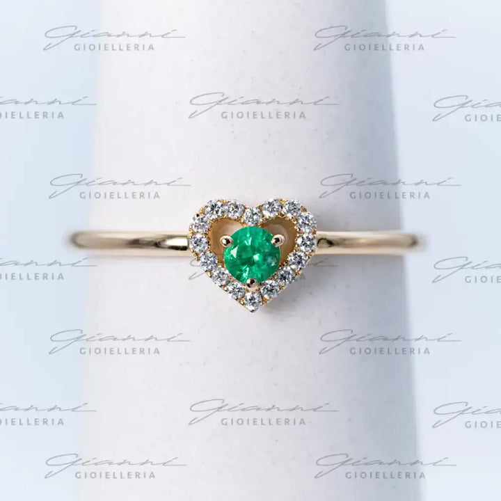 Anello Crivelli - Fantasia Cuore in Oro Giallo con Smerlando e Diamanti Anelli