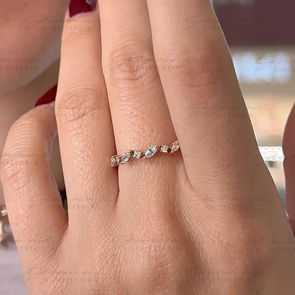 Anello Crivelli - Riviera in Oro Rosa con Diamanti taglio Navette e taglio Brillante Anelli