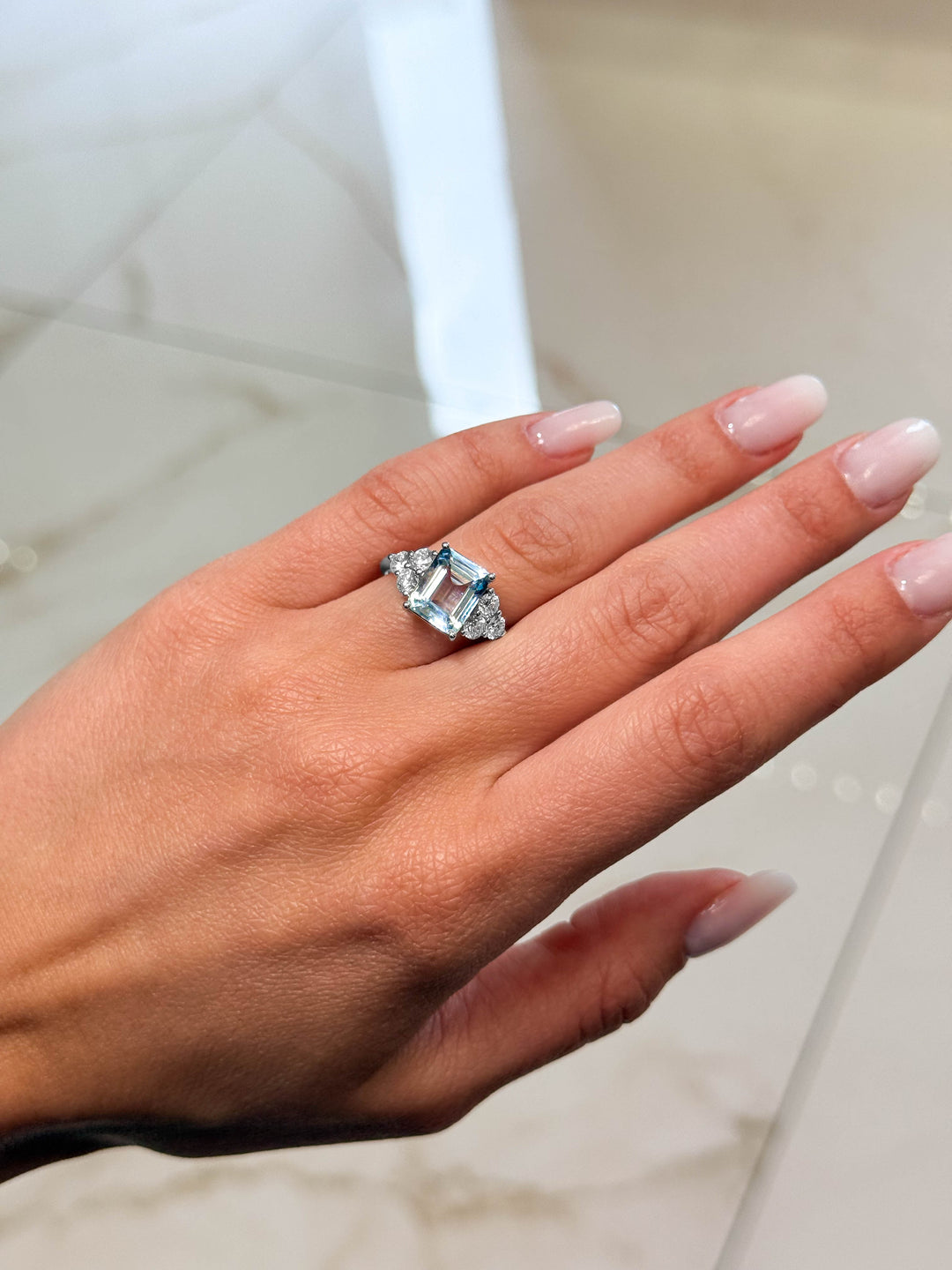 Anello Crivelli - Solitario in Oro Bianco con Acquamarina e Diamanti
