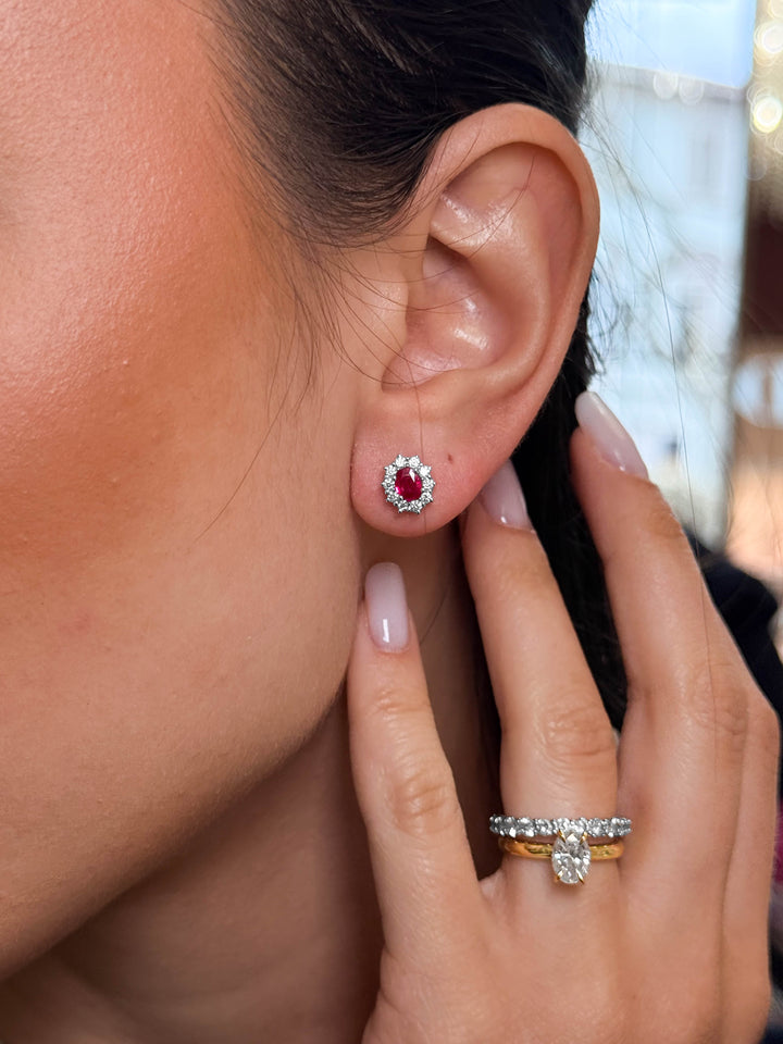 Orecchini Crivelli - "Kate" con Rubino 0,56 ct. e contorno di Diamanti in Oro Bianco