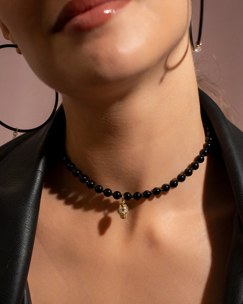 Girocollo Rue Des Mille - base agata nera e zirconi milky