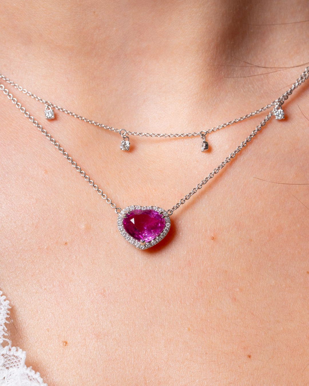 Girocollo Crivelli - Pendente Fantasia Cuore in Oro Bianco con Zaffiro Rosa e Diamanti