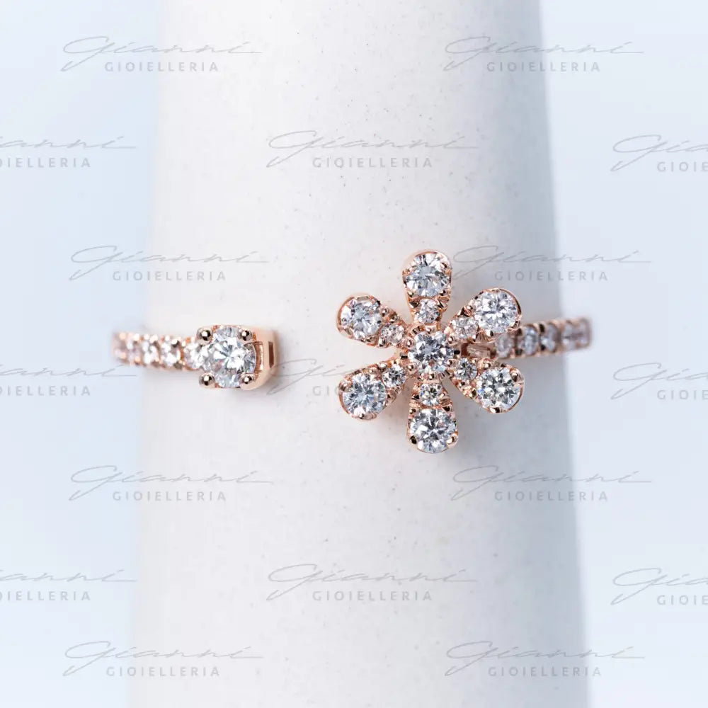 Anello Crivelli - Aperto fantasia fiore con diamanti Anelli