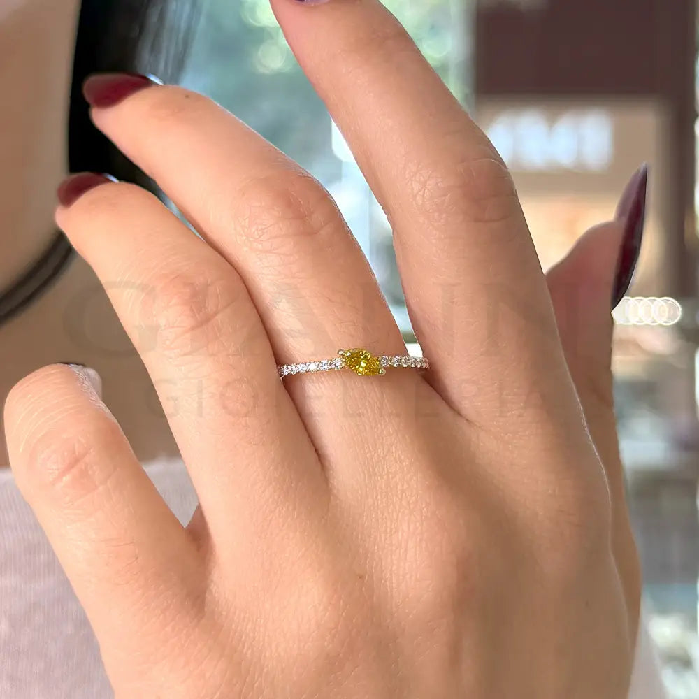 Anello Crivelli - Diamante Giallo taglio Navette con Diamanti laterali in Oro Giallo Anelli