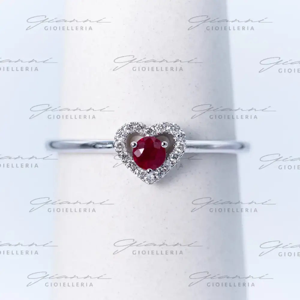 Anello Crivelli - Fantasia Cuore in Oro Bianco con Diamanti e Rubino Anelli