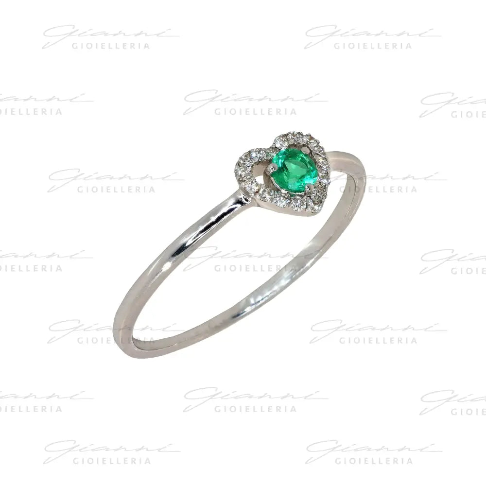Anello Crivelli - Fantasia Cuore in Oro Bianco con Smeraldo e Diamanti Anelli