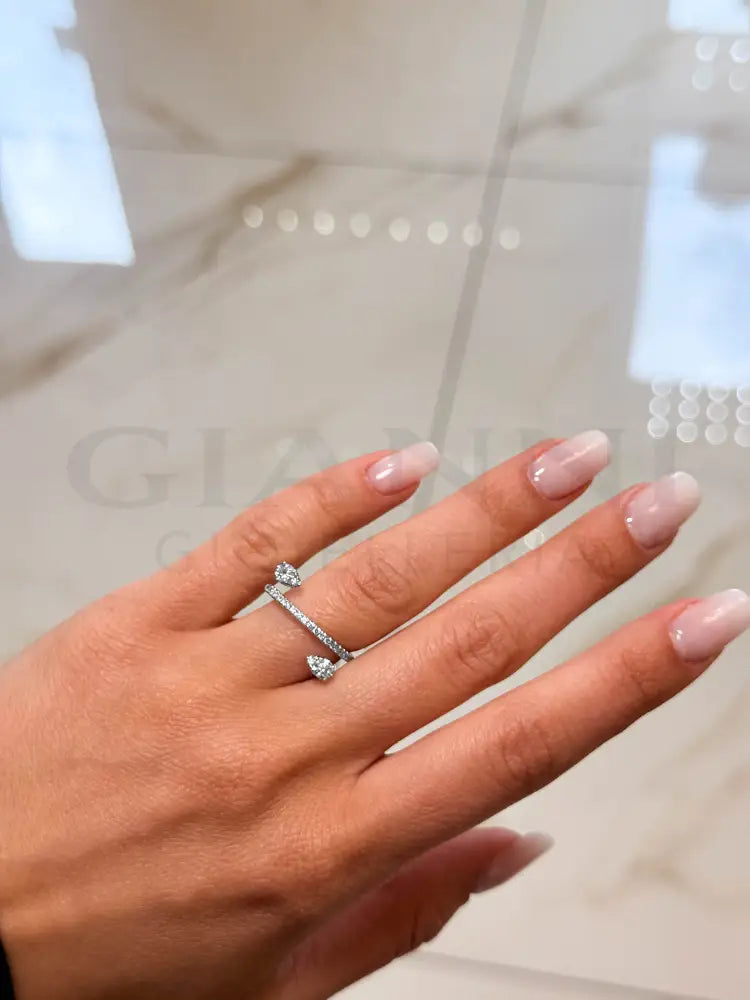 Anello Crivelli - Intreccio in Oro Bianco con Diamanti - Anelli