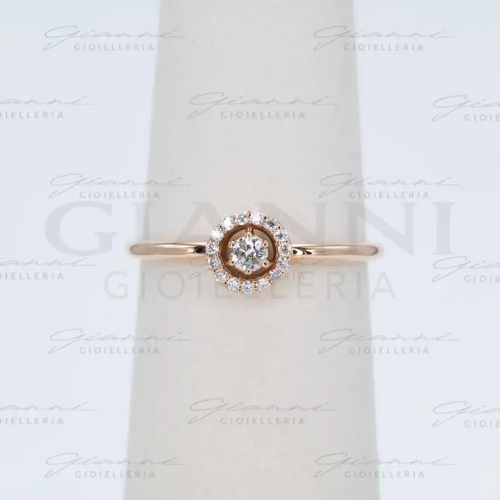 Anello Crivelli - Oro Rosa con Diamante centrale e contorno di Diamanti Anelli