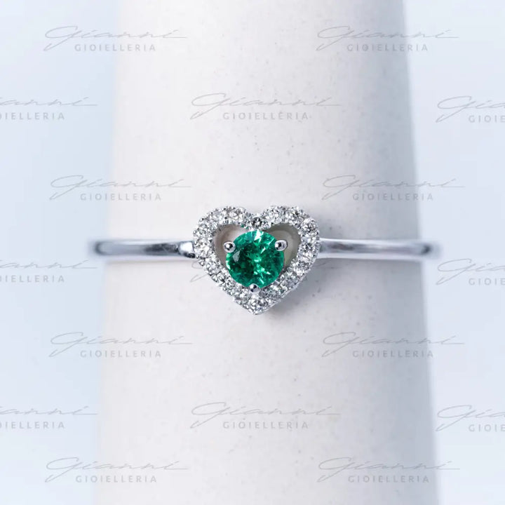 anello crivelli con smeraldo