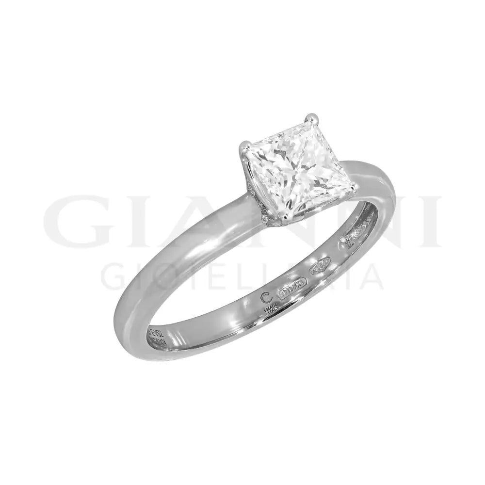 Anello Crivelli - Solitario in Oro Bianco con Diamante taglio Princess da 0,80 ct. Anelli