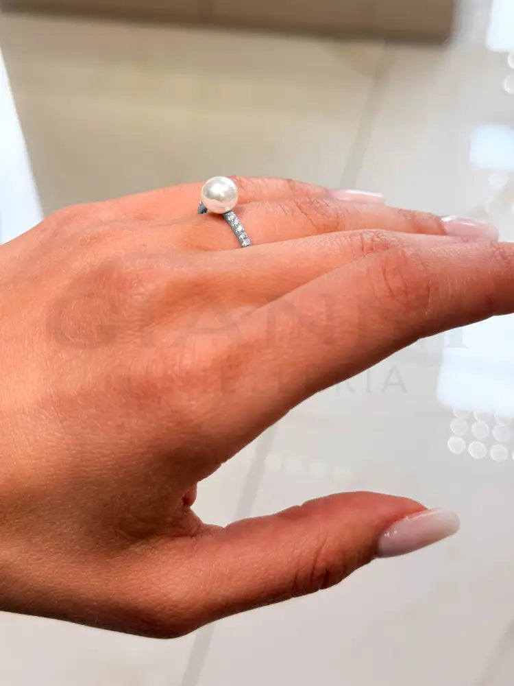 Anello Crivelli - Solitario in Oro Bianco con Perla e Diamanti - Anelli