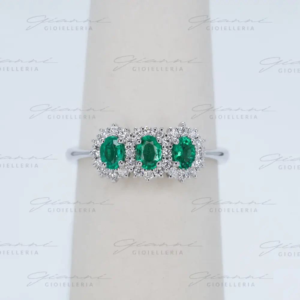 Anello Crivelli - Trilogy con Smeraldi taglio ovale ct. 0,38 e diamanti Anelli