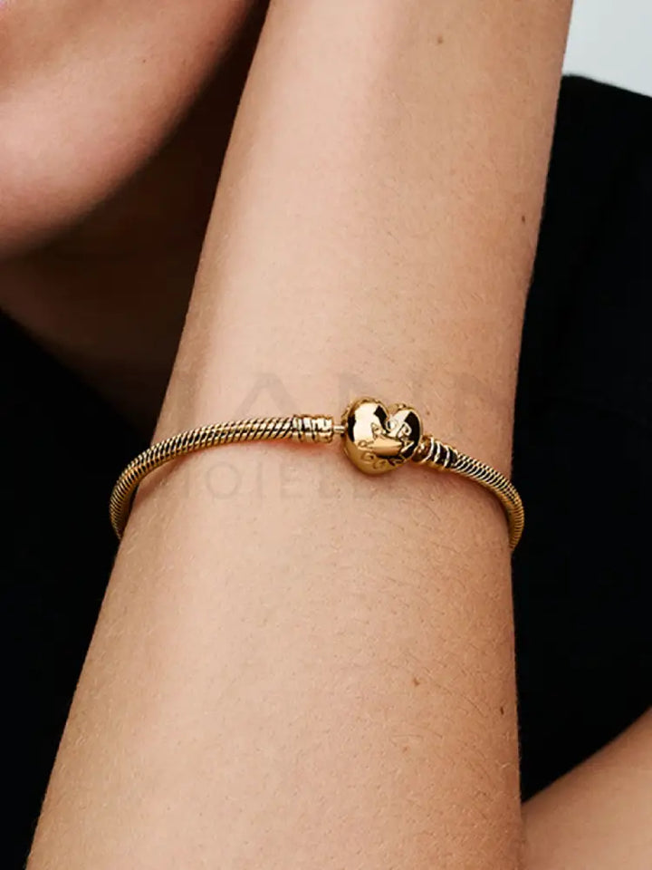 Bracciale Pandora - Moments con Chiusura a Cuore con Placcatura in Oro Bracciali