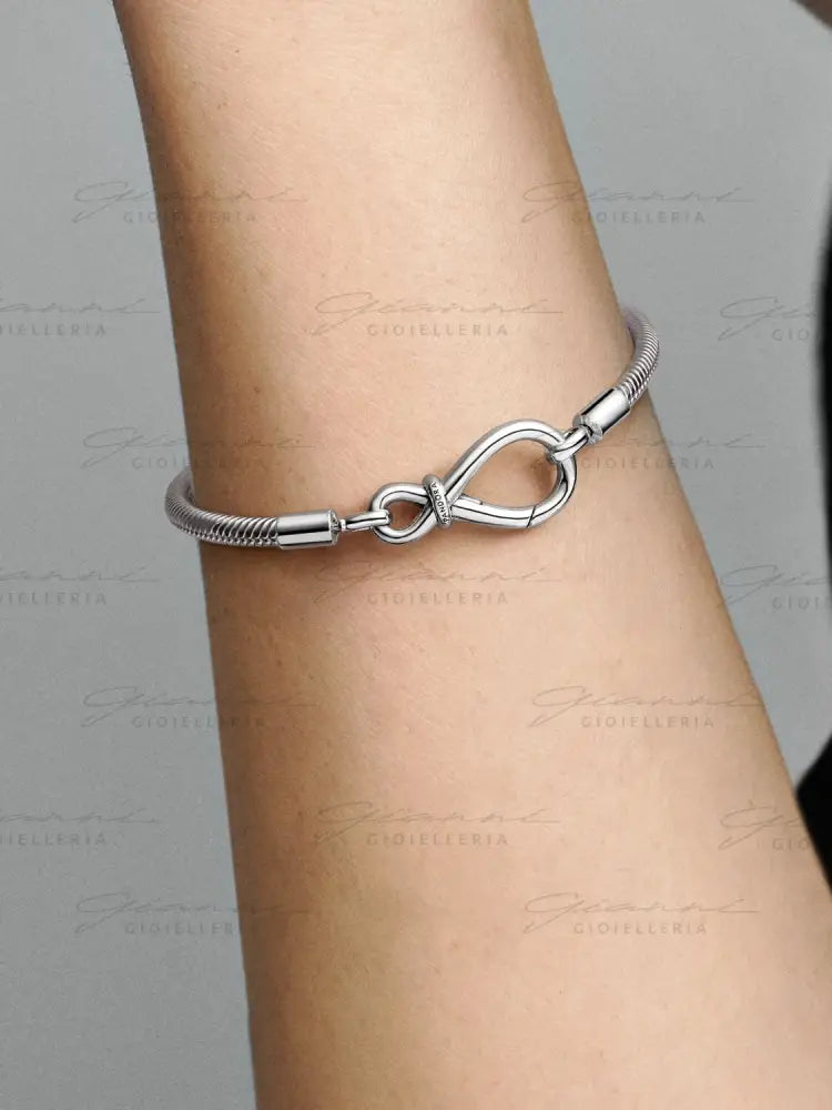 Bracciale Pandora - Moments con Chiusura a Nodo Infinito Bracciali
