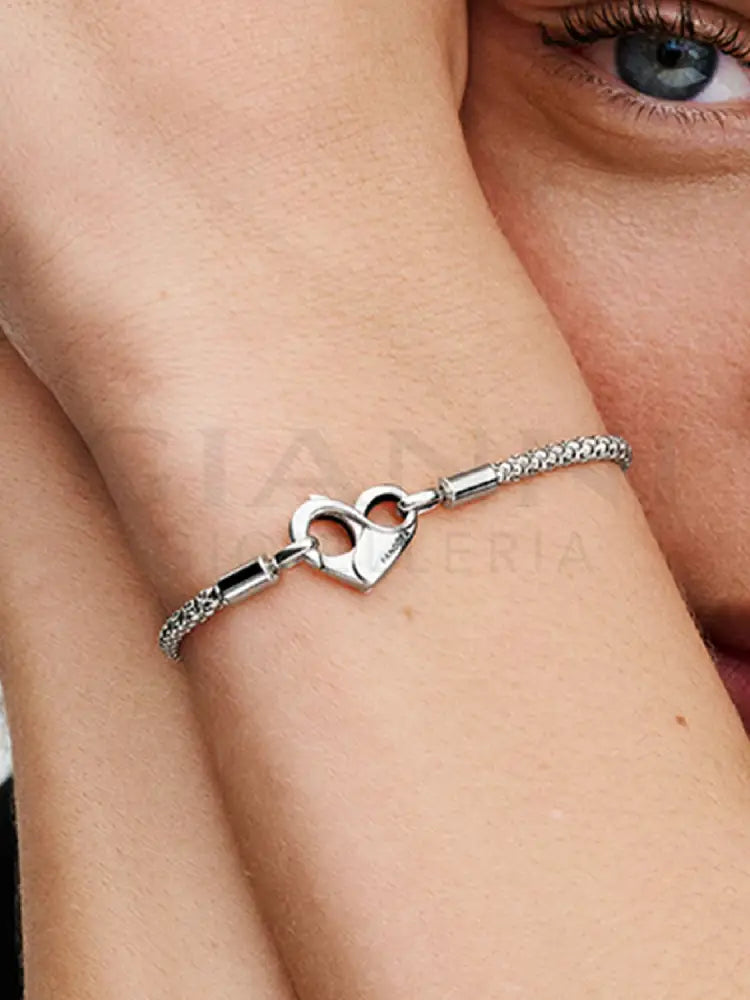 Bracciale Pandora - Moments Maglia Geometrica con Chiusura a Cuore in Argento Bracciali
