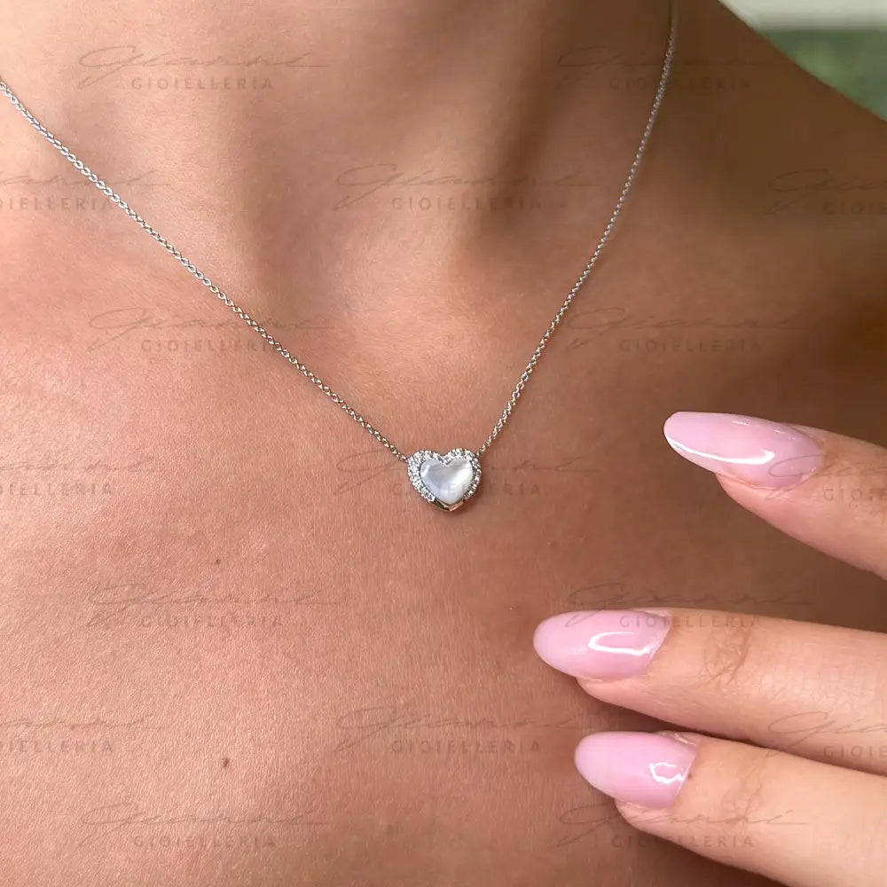 Girocollo Crivelli Cuore in Oro Bianco con Madreperla e Diamanti Collane
