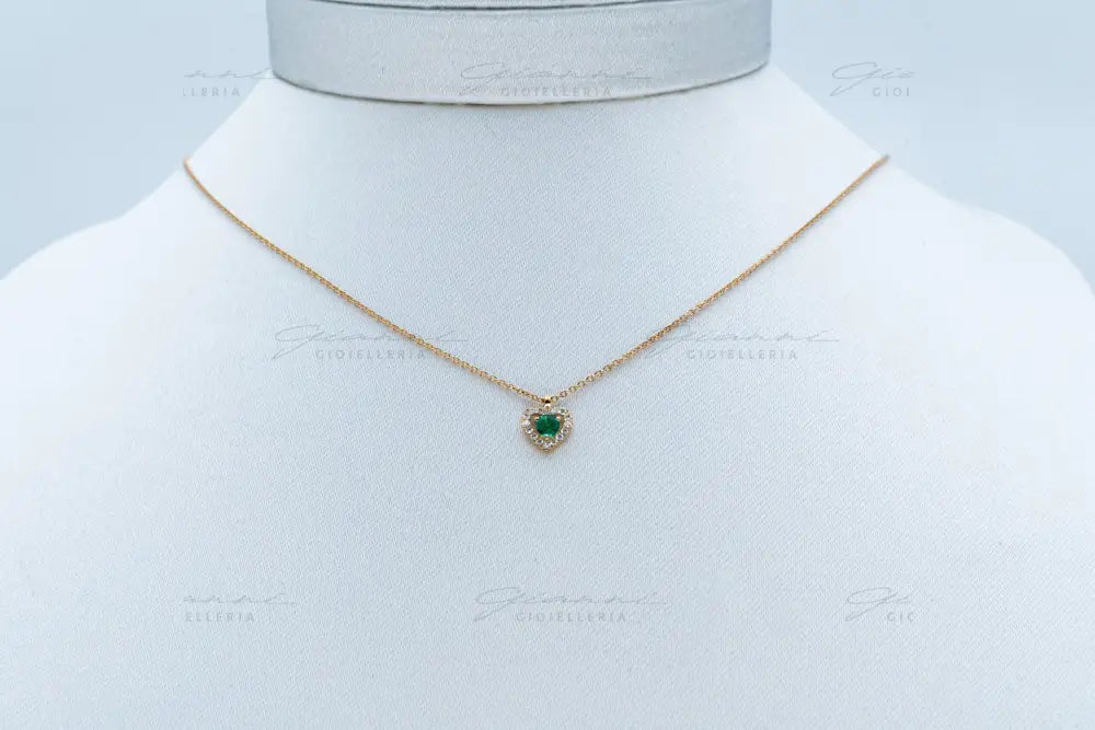 Girocollo Crivelli - Punto luce Smeraldo e contorno a cuore in pavè di diamanti Collane