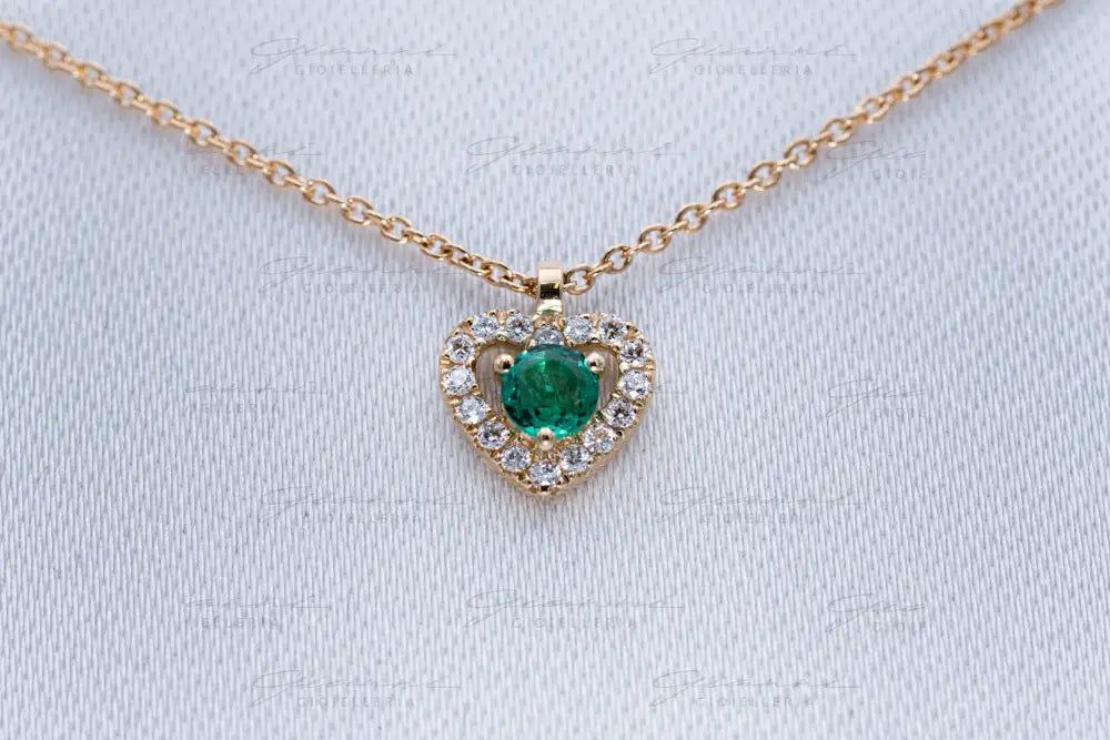 Girocollo Crivelli - Punto luce Smeraldo e contorno a cuore in pavè di diamanti Collane