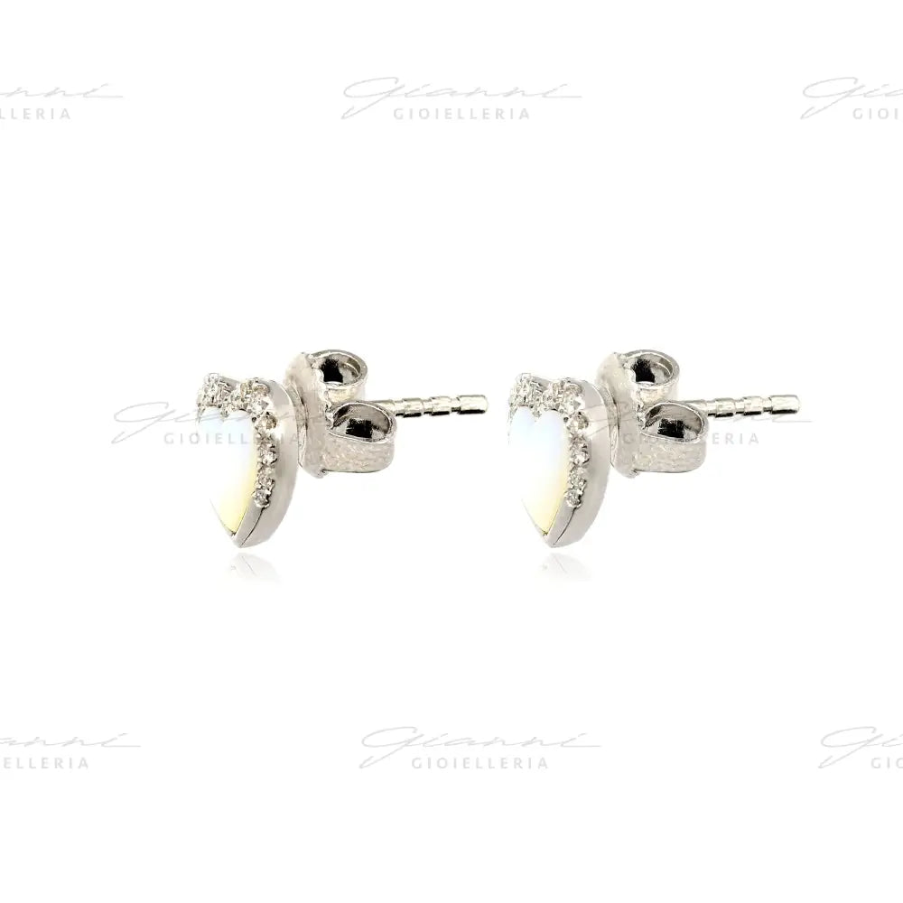 Orecchini Crivelli - Cuori in Oro Bianco con Madreperla contornati di Diamanti Orecchini
