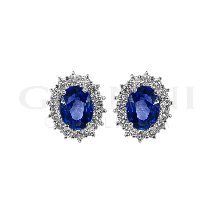 Orecchini Crivelli - ’Kate’ con Zaffiro 2,67 ct. e contorno di Diamanti in Oro Bianco - Orecchini