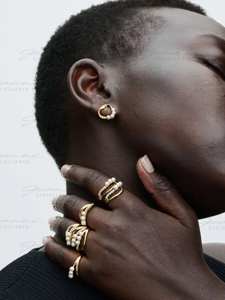 Orecchini Pandora - Linea Sinuosa Circolare con Perle d’Acqua Dolce Coltivate Orecchini